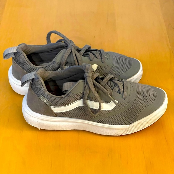 VANS ATHLETIC SHOES - Picture 3 of 4